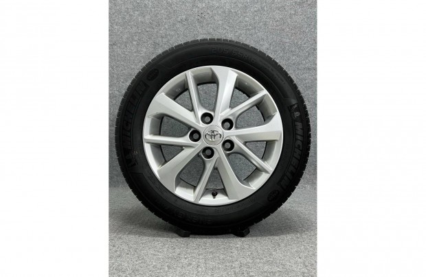 Toyota 16" 5x114.3 5x114,3 alufelni felni auris corolla avensis