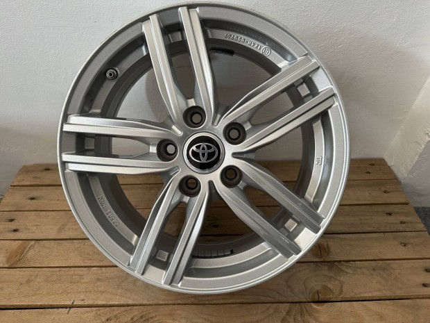 Toyota 16os alufelni 5x114,3 Auris Corolla Avensis