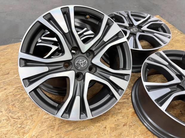 Toyota 17" 5x114,3 gyári bicolor alufelni eladó 17 coll