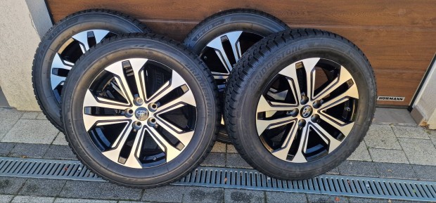 Toyota 18" gyri alufelni Bridgestone 225/60 R18 tli gumikkal