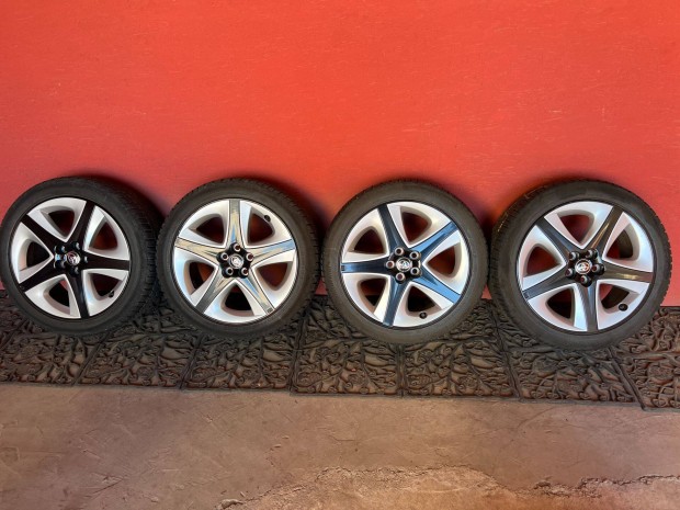 Toyota 4-es Prius Gy�ri alufelni garnit�ra