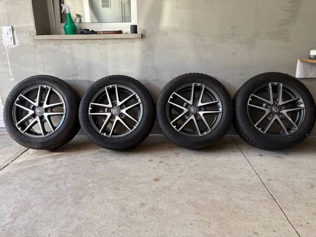 Toyota 5x114.3 16" alufelnik téli gumikkal olcsón