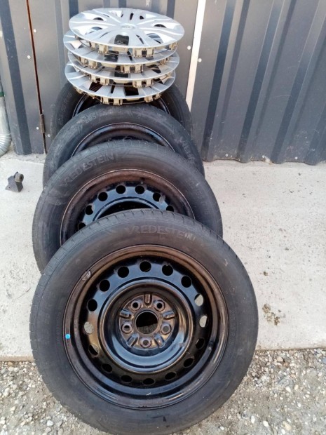 Toyota 5x114,3 R16 ac�lfelni 205/55 R16 ny�ri gumival