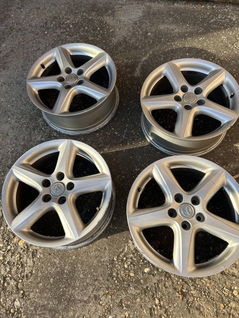 Toyota 5x114,3 r17 17" alufelni