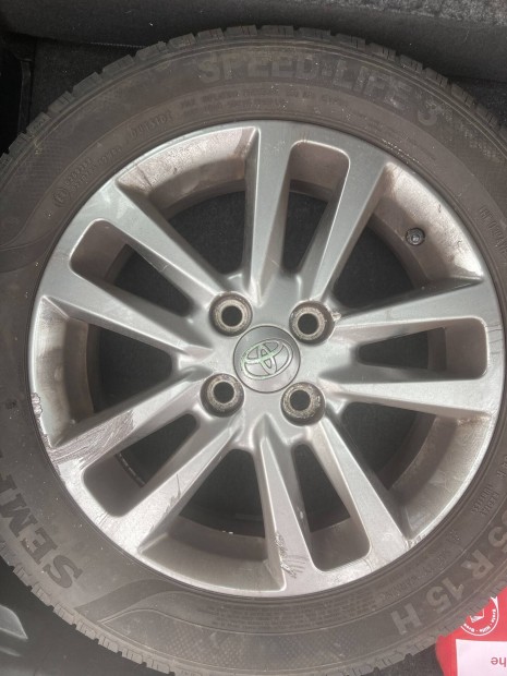 Toyota Alu felni yaris gyári