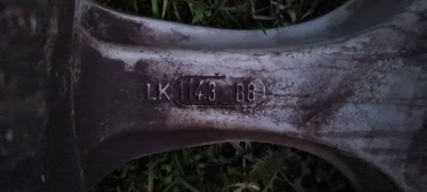 Toyota Alufelni garnitura Elad�. 