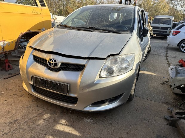 Toyota Auris 1998 cm3 Diesel alkatrszei elafok 