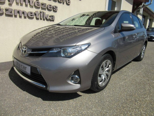 Toyota Auris 1.33 Active Első Tulajdonostól ! 1...