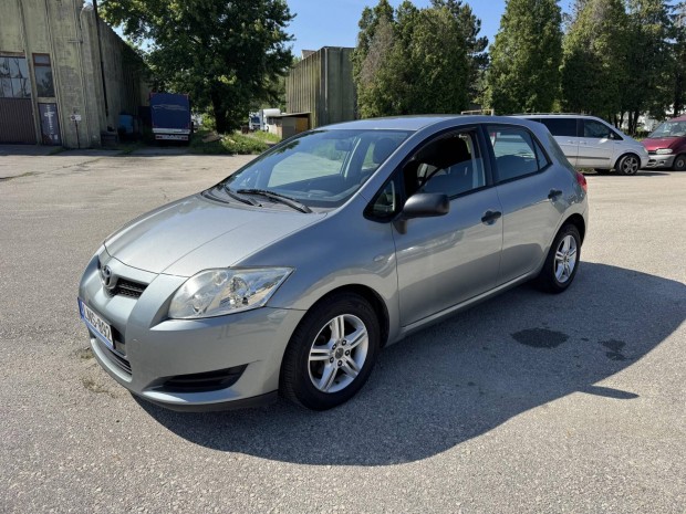 Toyota Auris 1.33 Alkalmi Vétel. Kevés Km