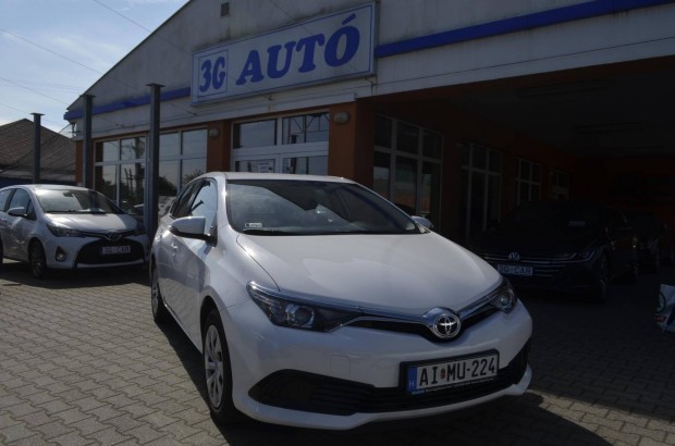 Toyota Auris 1.33 COOL ! 66.201 KM ! Végig Veze...