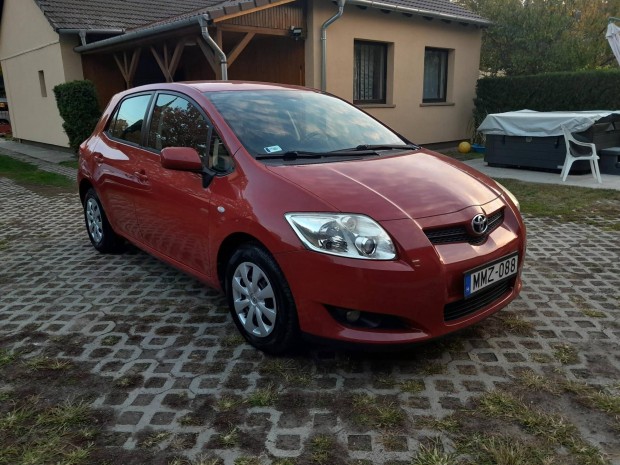 Toyota Auris 1.33 Luna AAC Nagyon szp karcment...