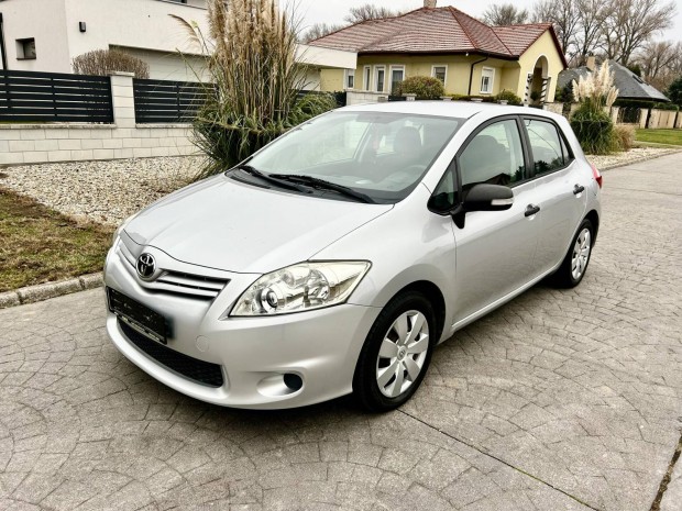 Toyota Auris 1.33 Style