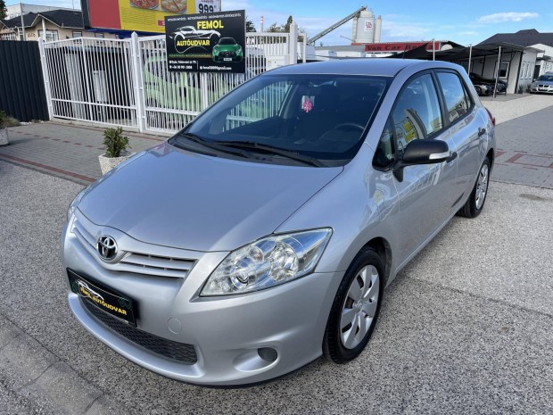 Toyota Auris 1.33 Style S-mentes! Vgig Sz.knyv!