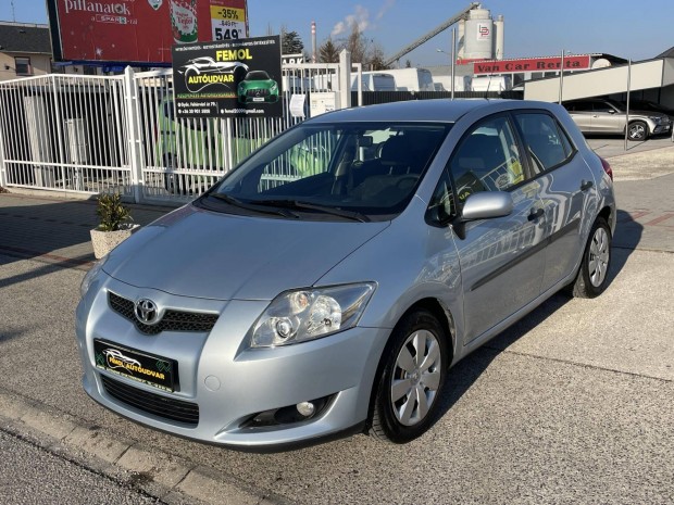 Toyota Auris 1.33 Vgig Sz.knyv! Megkmlt!