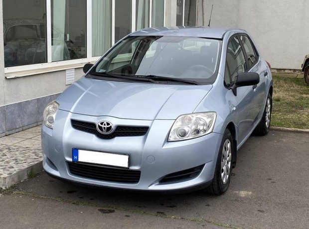 Toyota Auris 1.4 154 ezer Km . Magyar . Els Tulaj