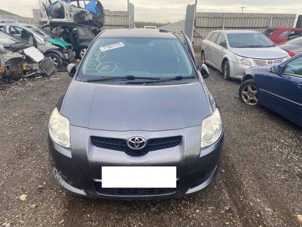 Toyota Auris 1.4 D 2009 bontott minden alkatr�sze elad�