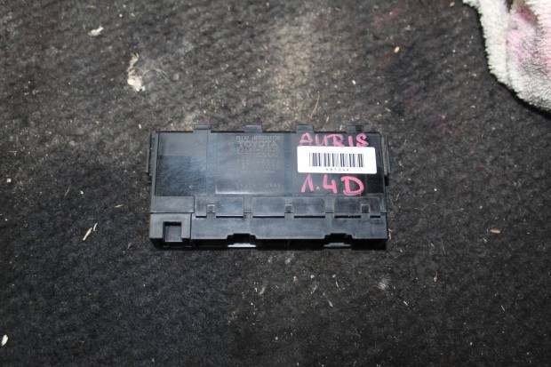 Toyota Auris 1.4 D-4D 2008 integrcis rel 82641-71020