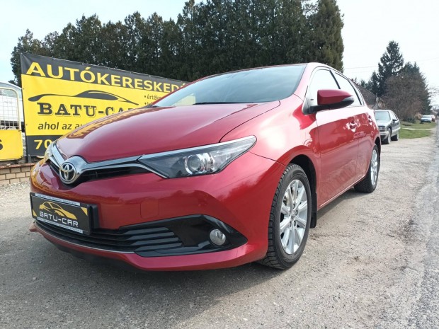 Toyota Auris 1.4 D-4D Active Trend 1�v Garancia...
