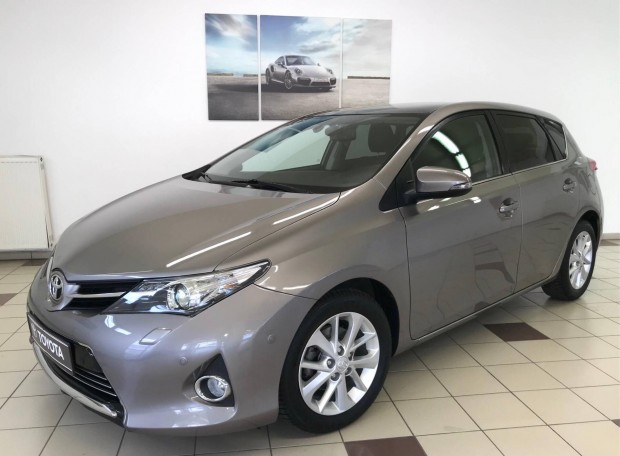 Toyota Auris 1.4 D-4D Lounge Panoráma tető!Navi...