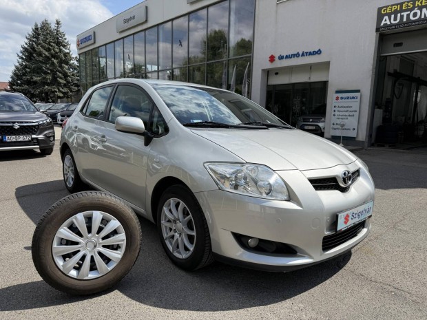 Toyota Auris 1.4 Luna Garanciával Szigetváron