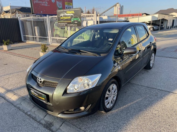 Toyota Auris 1.4 Luna Megkmlt! Sz.knyv! Moi.!