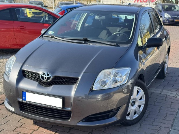 Toyota Auris 1.4 Luna Vgig Vezetett Szervzkn...