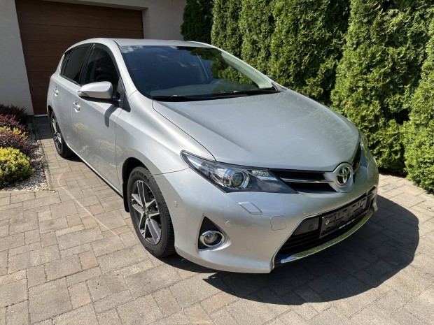 Toyota Auris 1.6 Active 99e Km !