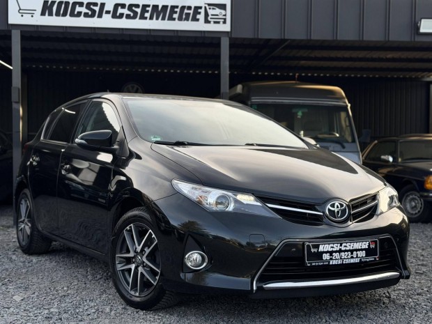 Toyota Auris 1.6 Active Trend+ Navig�ci� Tempom...