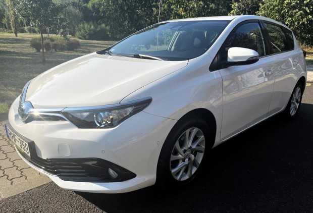 Toyota Auris 1.6 Classic Mo.-i els tulajdonost...