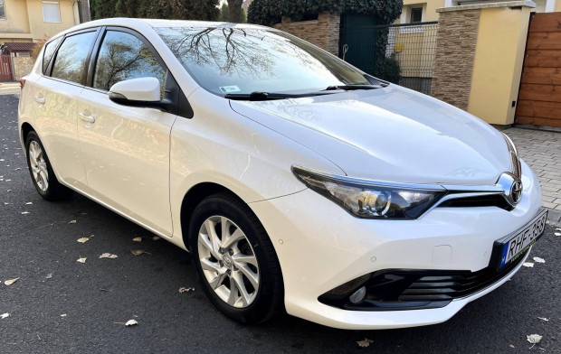 Toyota Auris 1.6 Classic Mo.-i els tulajdonost...