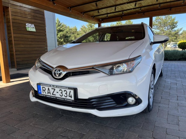 Toyota Auris 1.6 D-4D Active Comfort Raz-334