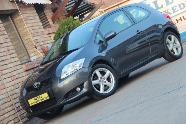 Toyota Auris 1.6 Executive Digit AC // Tempomat...