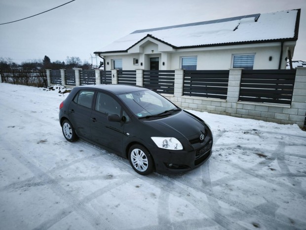 Toyota Auris 1.6 Luna