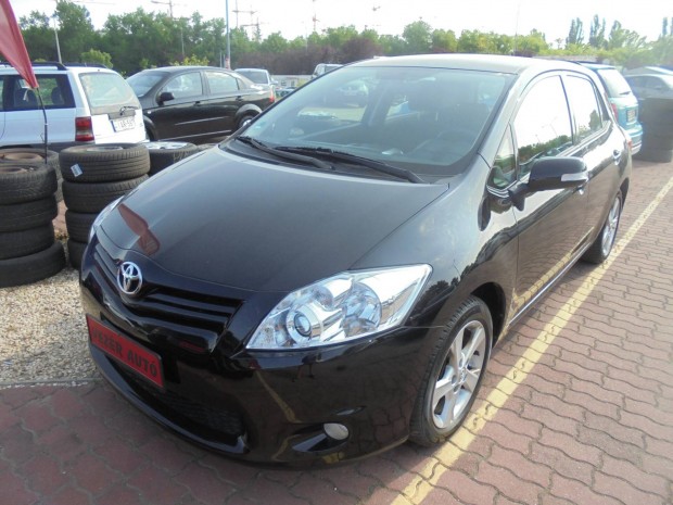 Toyota Auris 1.6 Luna 6 Sebesség T RADAR Tempom...