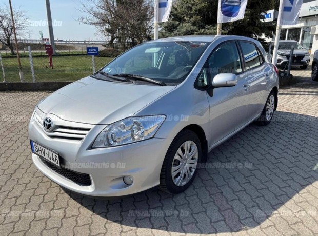 Toyota Auris 1.6 Luna AAC M M