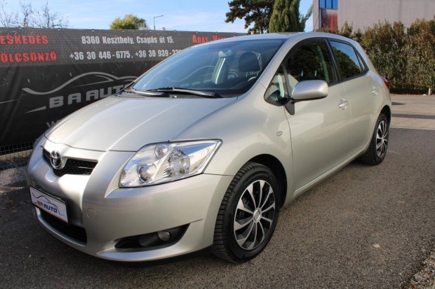 Toyota Auris 1.6 Luna M M /Digit.Klma/Tempomat...