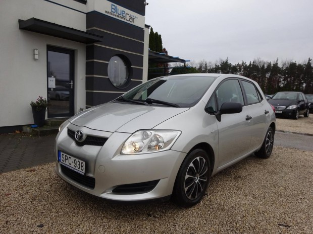 Toyota Auris 1.6 Luna Megbizhat Sziv Benzines...