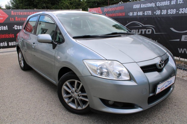 Toyota Auris 1.6 Luna /91.000KM/Klíma/Szervizkö...