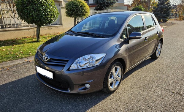Toyota Auris 1.6 Sol Ritkasg 21.800KM