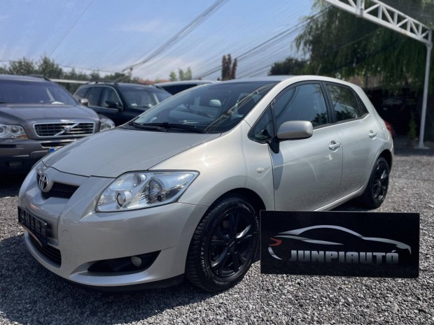 Toyota Auris 1.6 Szép állapotú megbízható szgk....