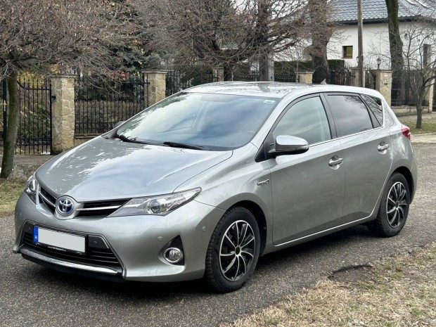 Toyota Auris 1.8 HSD Active (Automata)