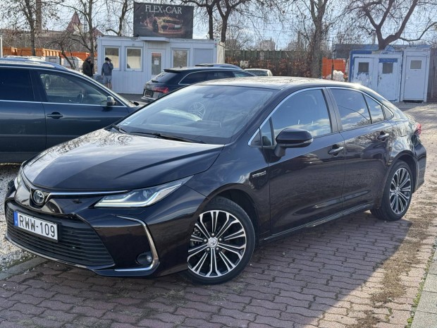 Toyota Auris 1.8 HSD Executive MY17 Prestige (A...