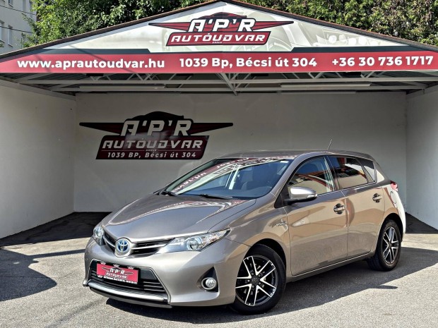 Toyota Auris 1.8 HSD Live Plus (Automata) Navi....