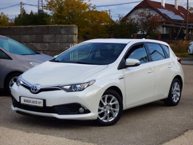 Toyota Auris 1.8 HSD Live (Automata) 2Év Vizsga...