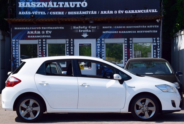 Toyota Auris 1.8 HSD Sol (Automata) Szerviz DOK...