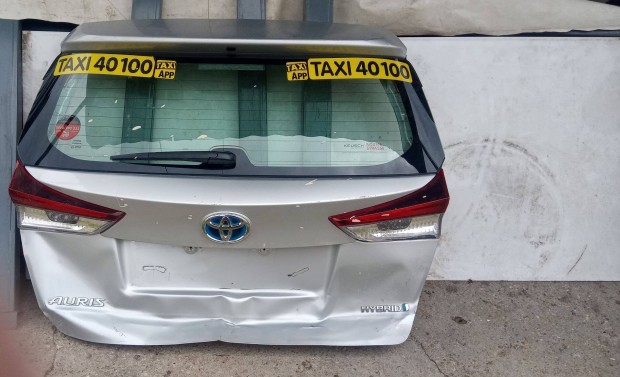 Toyota Auris 2012.2018 csomagt�rajt�
