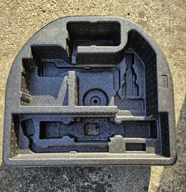 Toyota Auris 2018 ptkerk helyre val gyri hungarocell trol.