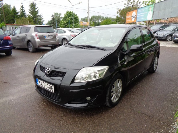 Toyota Auris 2.0 D-4D Executive