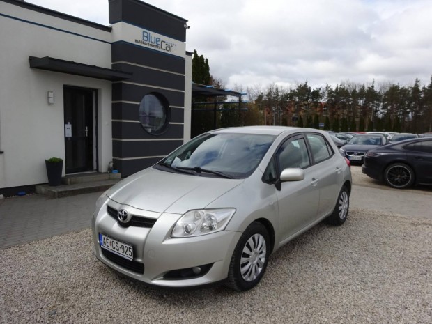 Toyota Auris 2.0 D-4D Luna Kedvez� Fogyaszt�s!