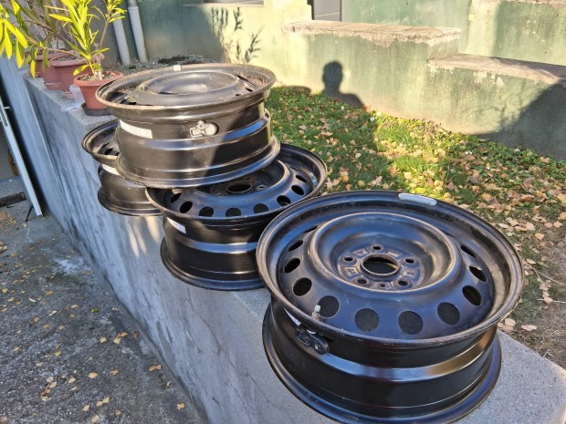 Toyota Auris Corolla felni.